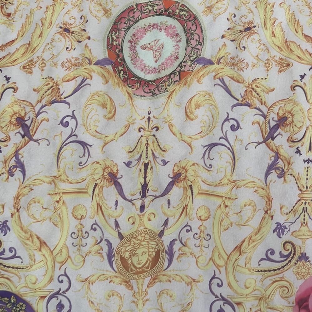 Versace scarf - Picture 8 of 11